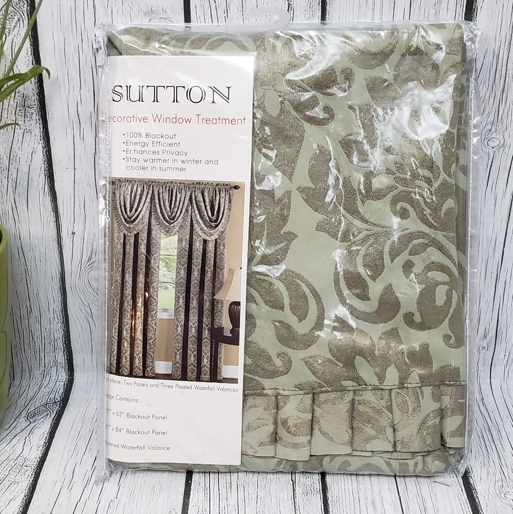 New Achim Sutton Waterfall Valance, 36"L